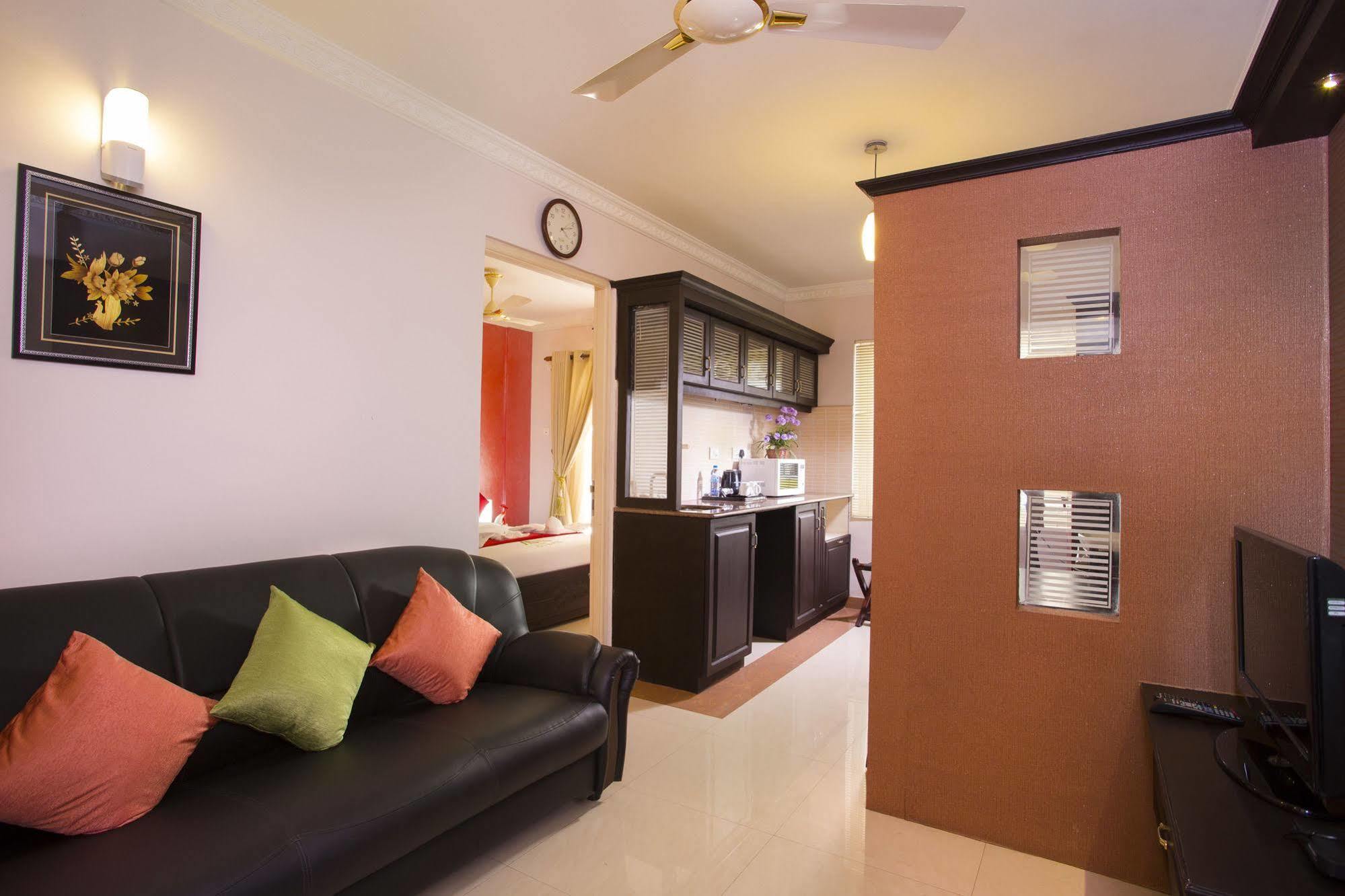 Atlas Airport Hotel Apartment เนดุมบัสเซรี ภายนอก รูปภาพ