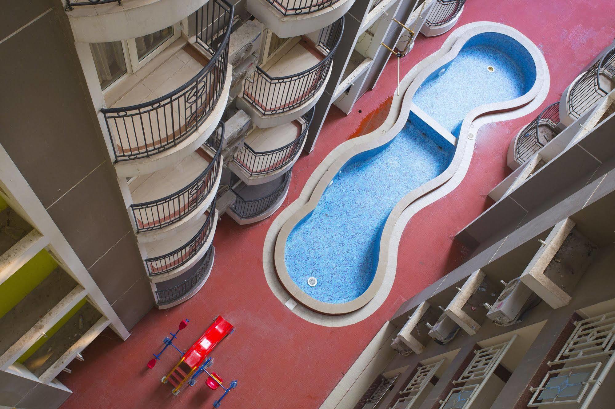 Atlas Airport Hotel Apartment เนดุมบัสเซรี ภายนอก รูปภาพ