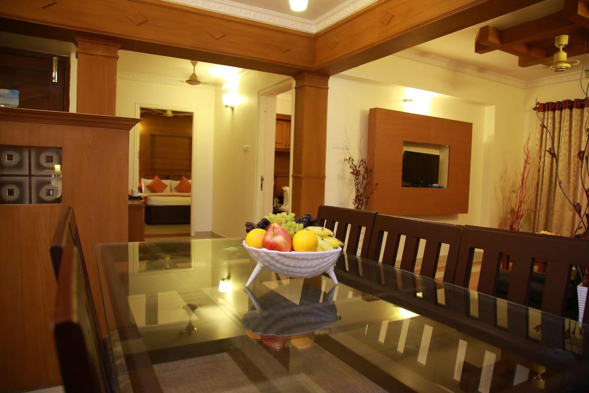 Atlas Airport Hotel Apartment เนดุมบัสเซรี ภายนอก รูปภาพ