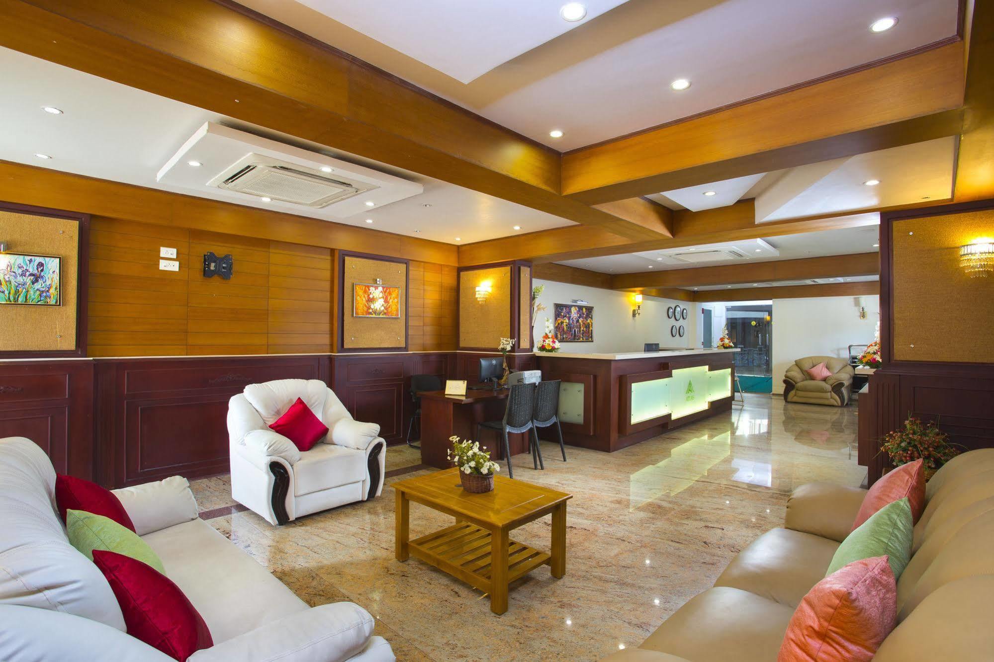 Atlas Airport Hotel Apartment เนดุมบัสเซรี ภายนอก รูปภาพ